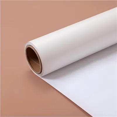Foil perekat diri putih